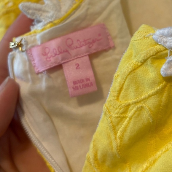 Lilly Pulitzer | Annabelle Shift Dress Yellow Daisy eyelet | Women’s 2 - Picture 8 of 8